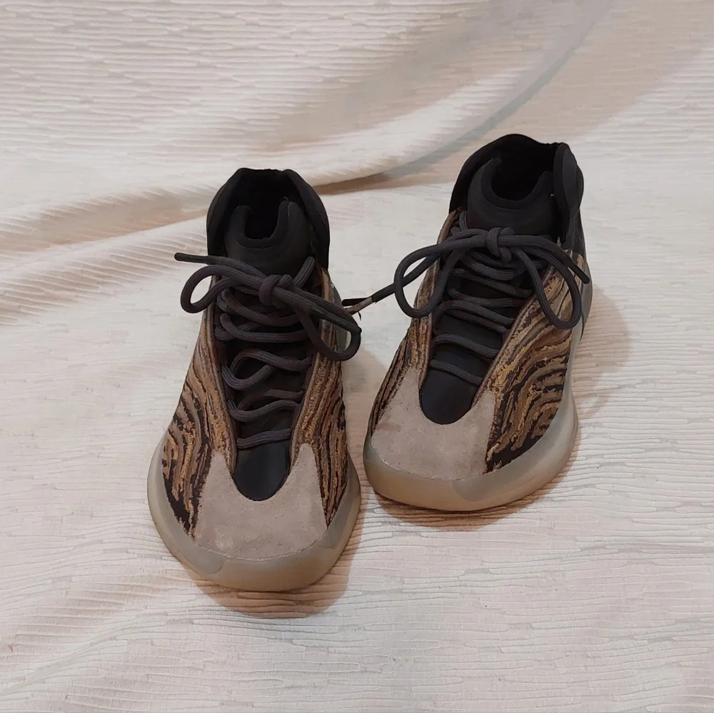 Yeezy Quantum Boost Men's Tan and Black Patterned High-Top Sneakers Size 7